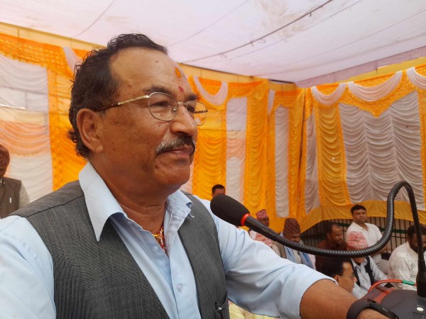 भुकम्प ग्रस्त क्षेत्रमा मन्त्री र नेताहरुको भिड देखेर उदेक लाग्छ : कमल थापा